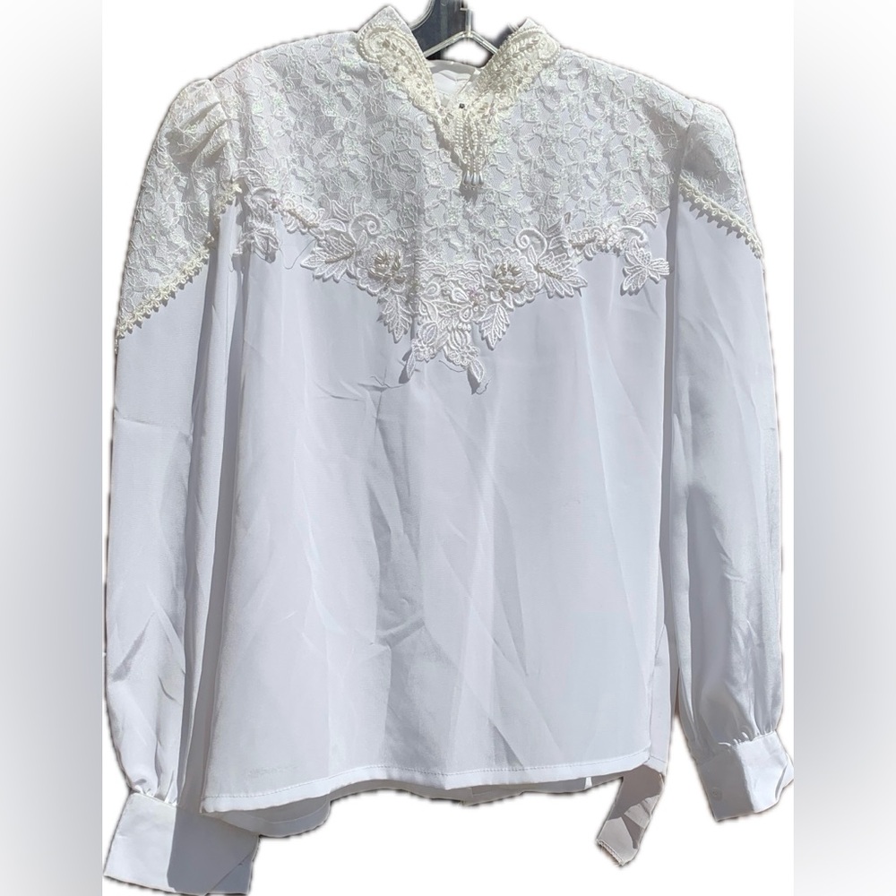 Vintage 90s off white beaded lace Victorian blouse - Picture 3 of 10